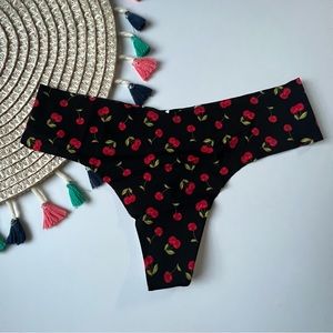 Victoria's Secret Sexy Illusions No Show Thong Panty Black Cherries Medium NEW